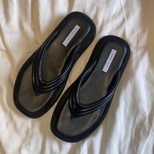 SOLD Gianni Bini Platform leather Thong Sandals | Color: Black | Size: 7.5 |